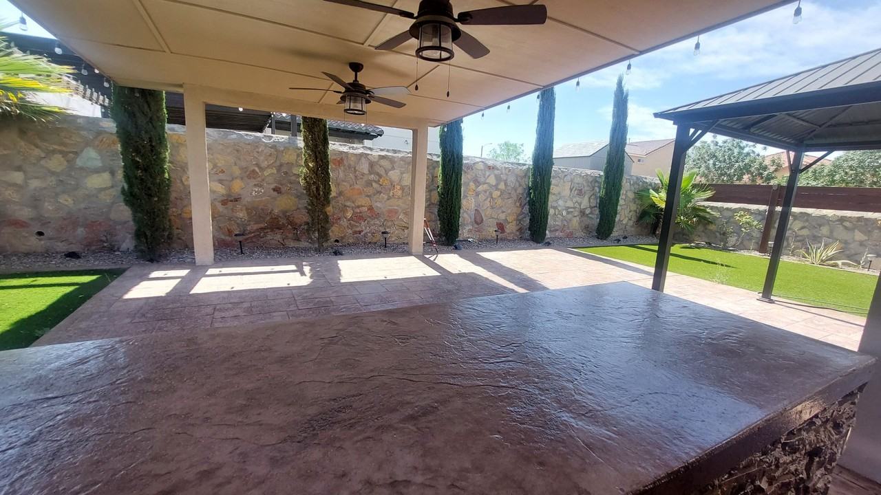 800 Caterick St - Photo 6 of 50
