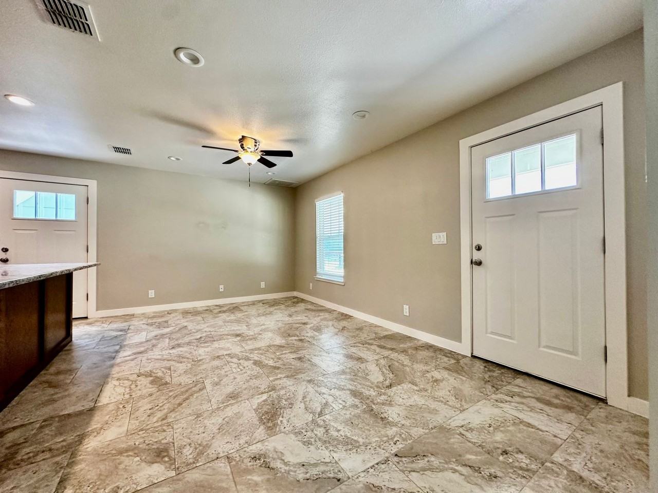 333 Guadalupe St - Photo 3 of 8