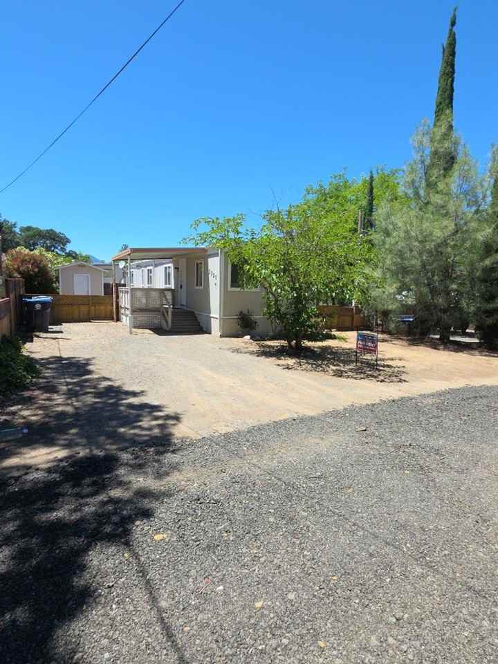 3327 Green Ave - Photo 2 of 22