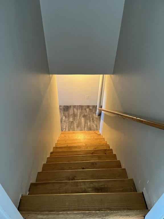 930 N Main St - Photo 7 of 8