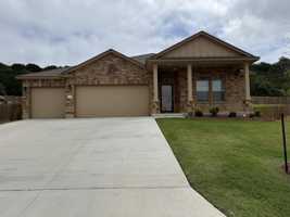 featured image of 117 Minnie J Loop