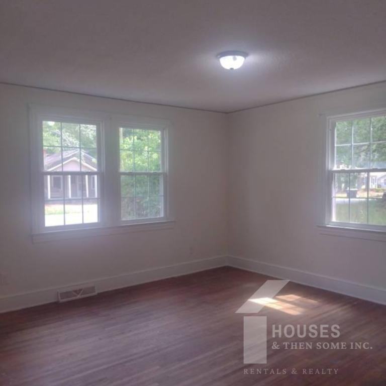 130 Ellison St - Photo 6 of 16