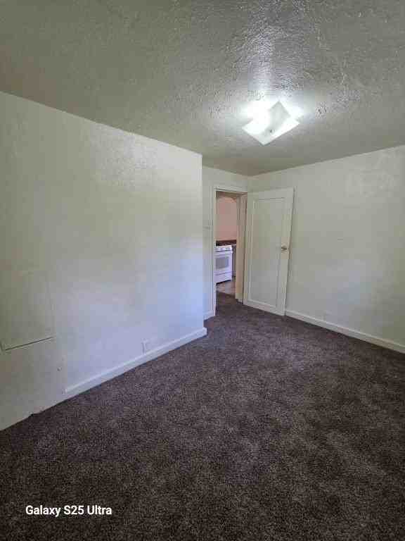 604 1/2 E Superior St - Photo 2 of 8