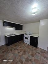 621 1/2 S Main St - Photo 1 of 1