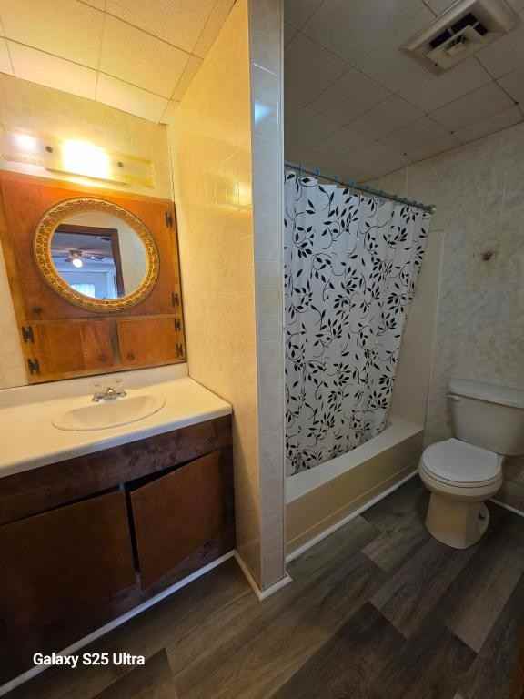 371 W 12th St Apt 17 - Photo 4 of 6