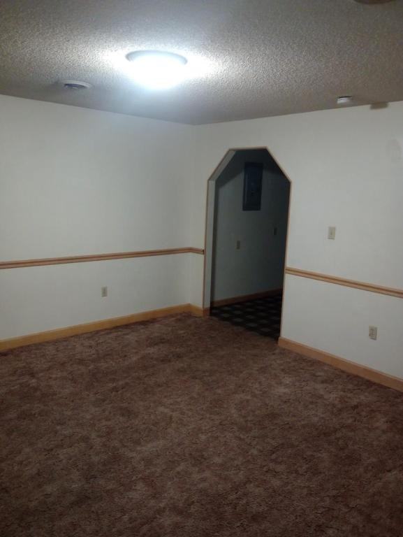 288 Apple Valley Rd - Photo 2 of 6