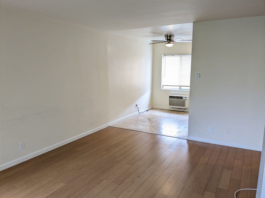11230 Hortense St - Photo 3 of 13