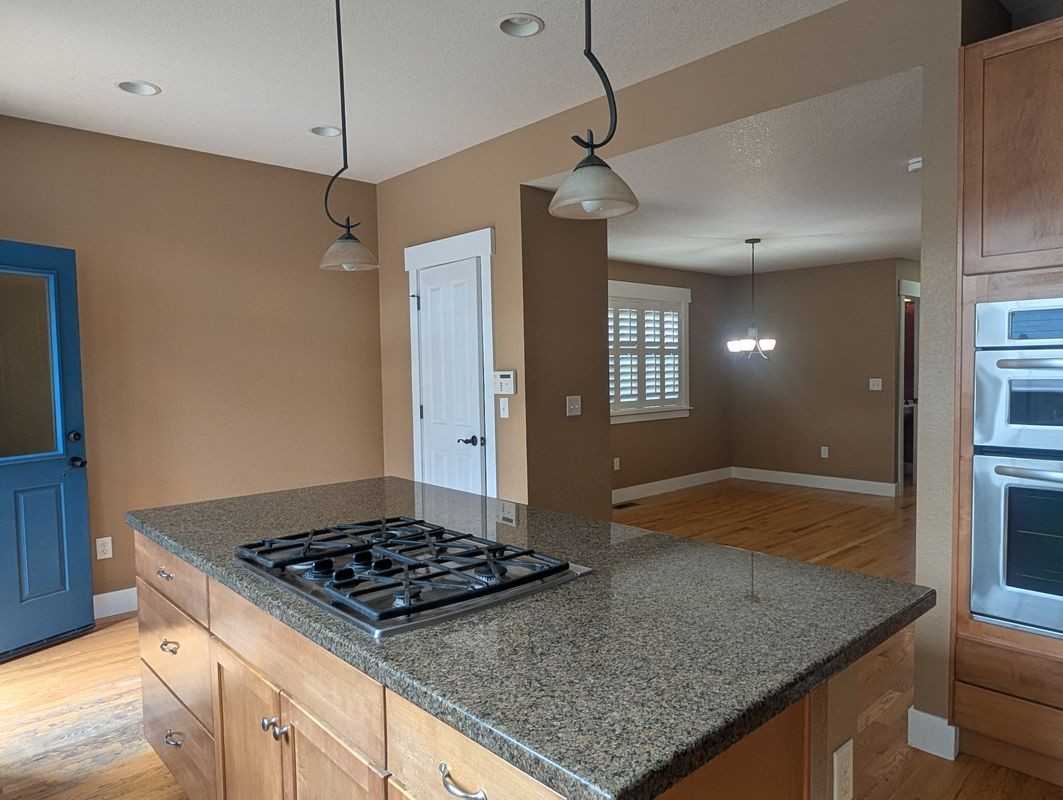 1166 S Sherman St - Photo 2 of 49