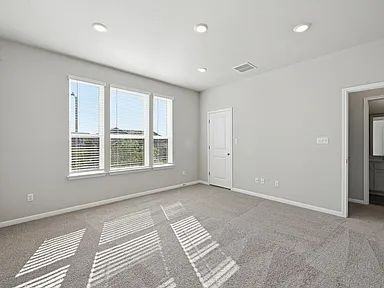1020 Vista View Dr - Photo 5 of 10