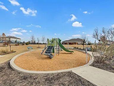 1020 Vista View Dr - Photo 7 of 10