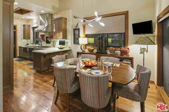 4279 Jasmine Ave - Photo 4 of 32