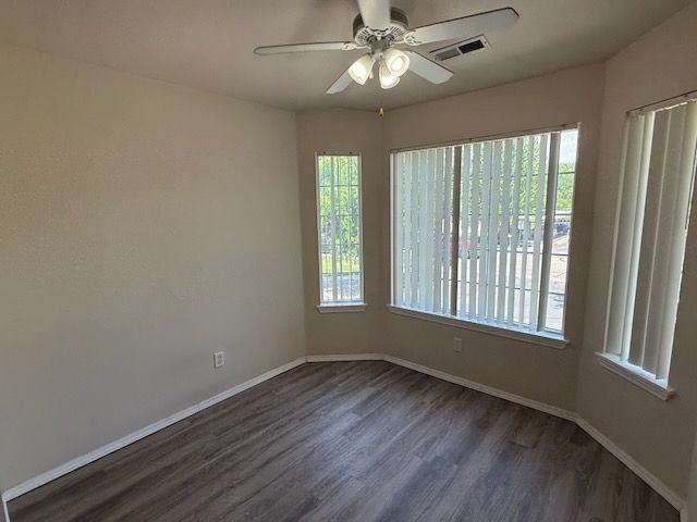 158 N Seafury Ln Apt 202 - Photo 4 of 7