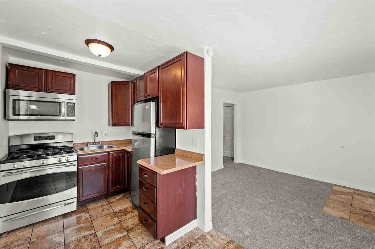 119 E Leslie Ave #1