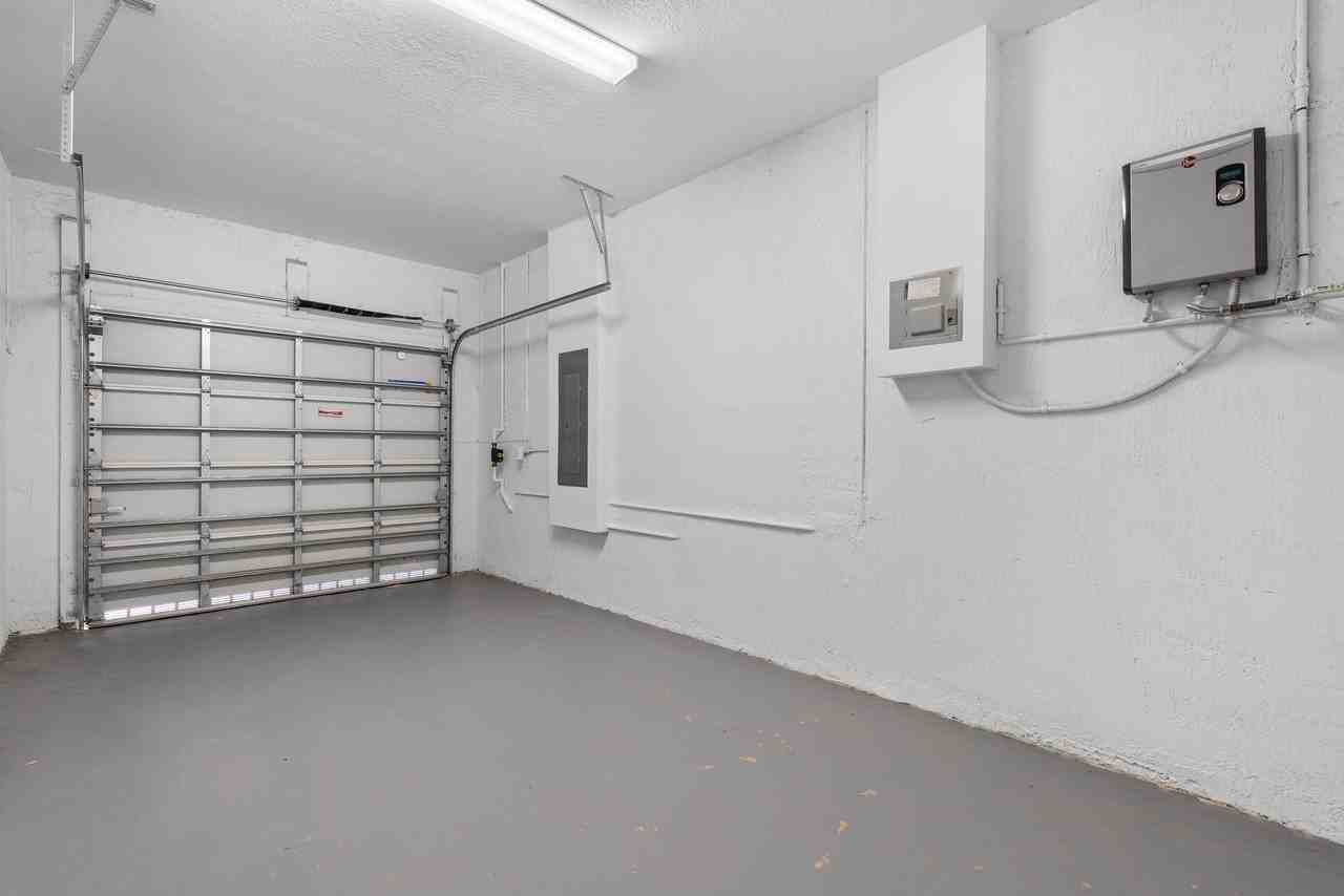 2405 Northwest 131St Circle Clientes@Realtymiamigroup.Com - Photo 3 of 44