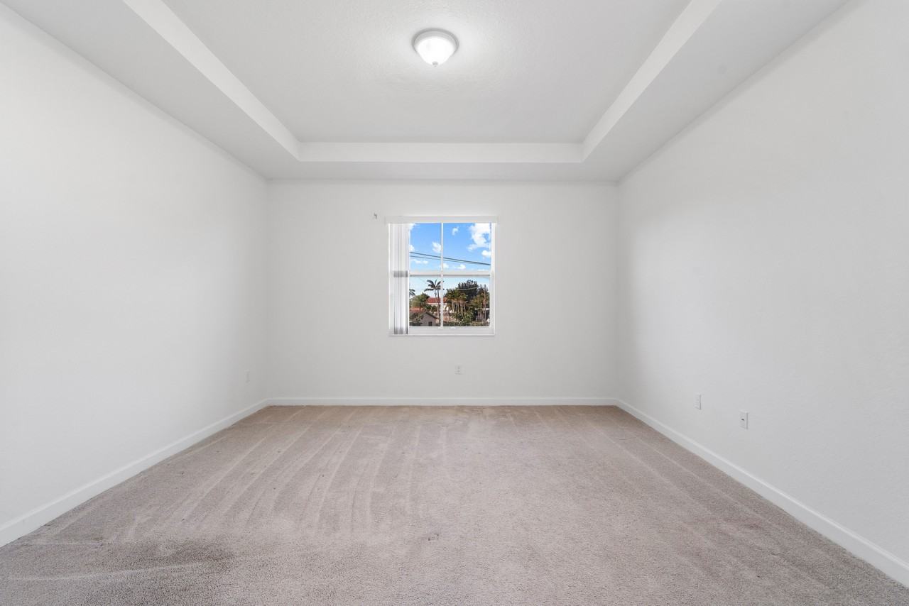 2405 Northwest 131St Circle Clientes@Realtymiamigroup.Com - Photo 4 of 44