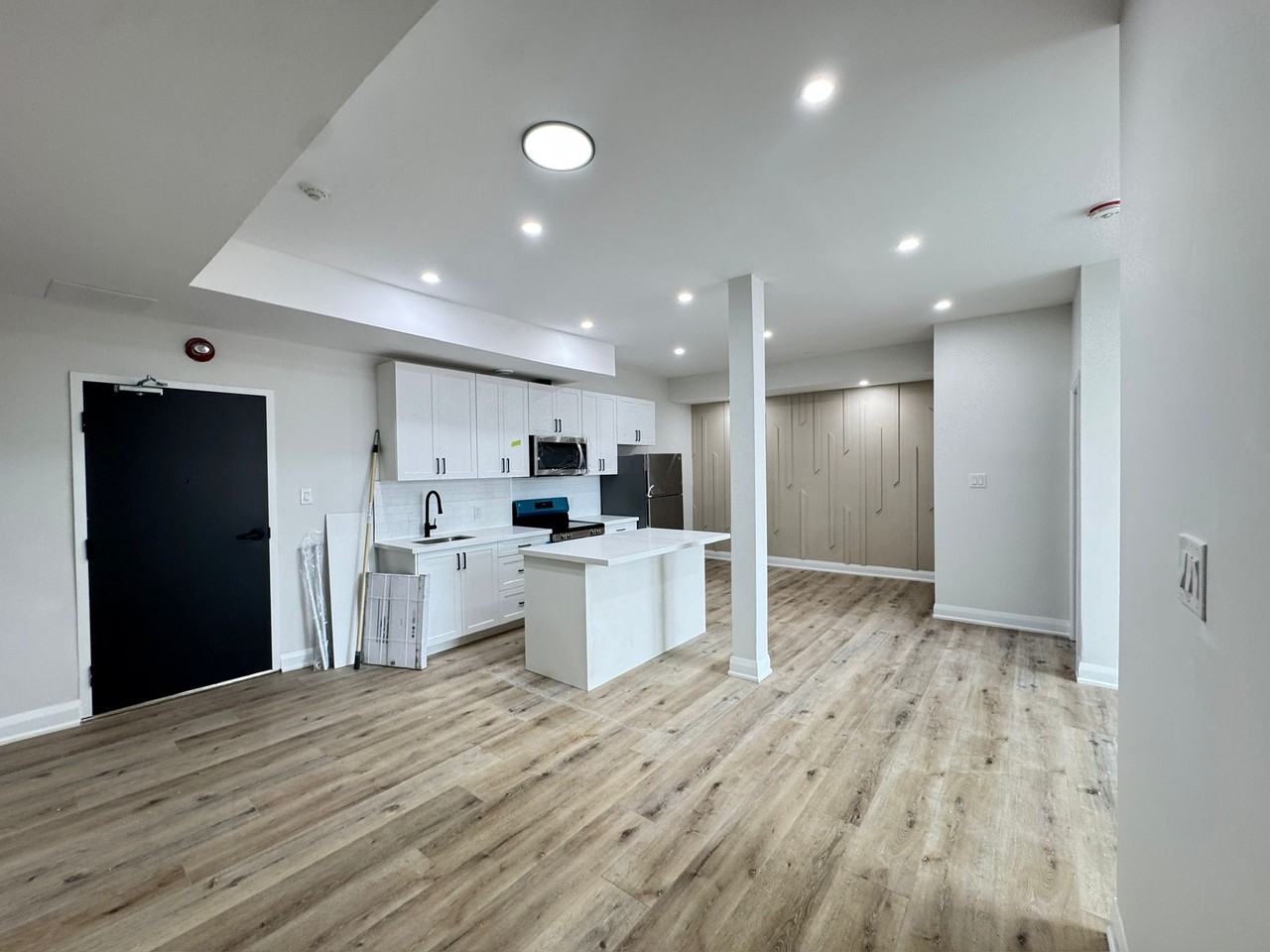22 WILSON ST - Photo 4 of 25