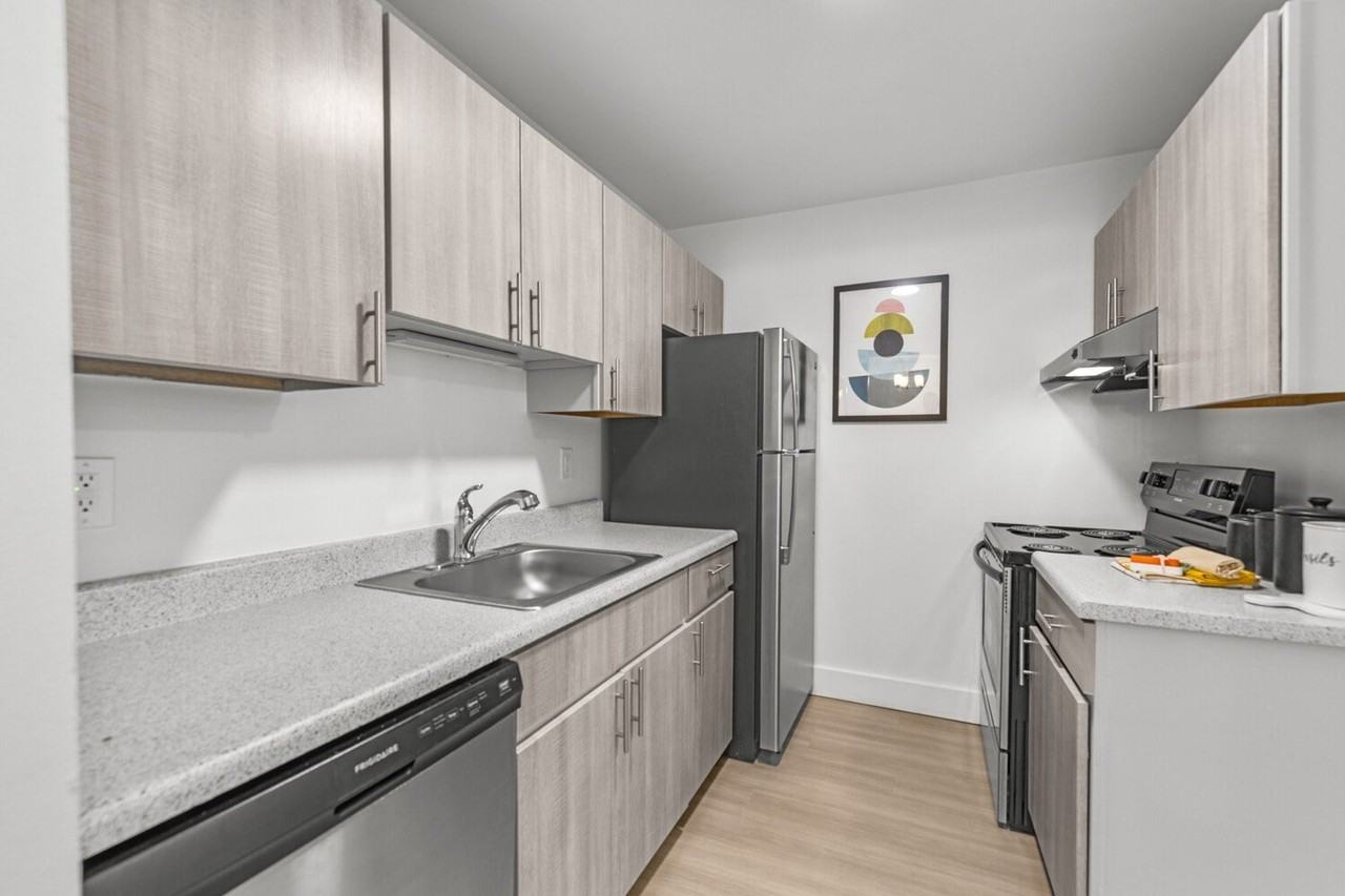 Reserve At Westland - Photo 2 of 33