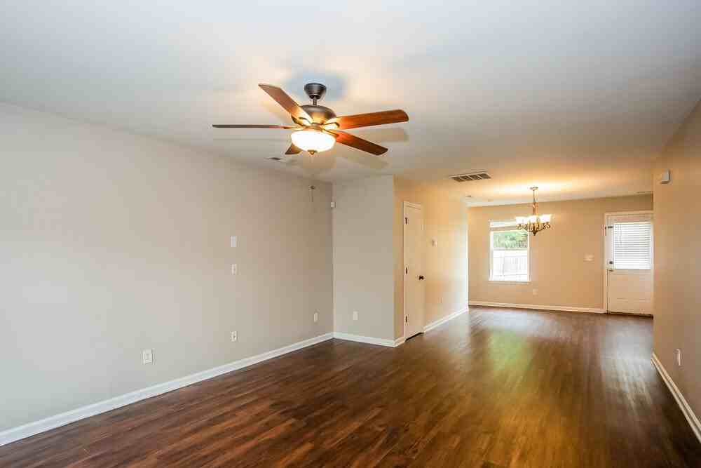 11804 Kilrush Dr - Photo 5 of 17