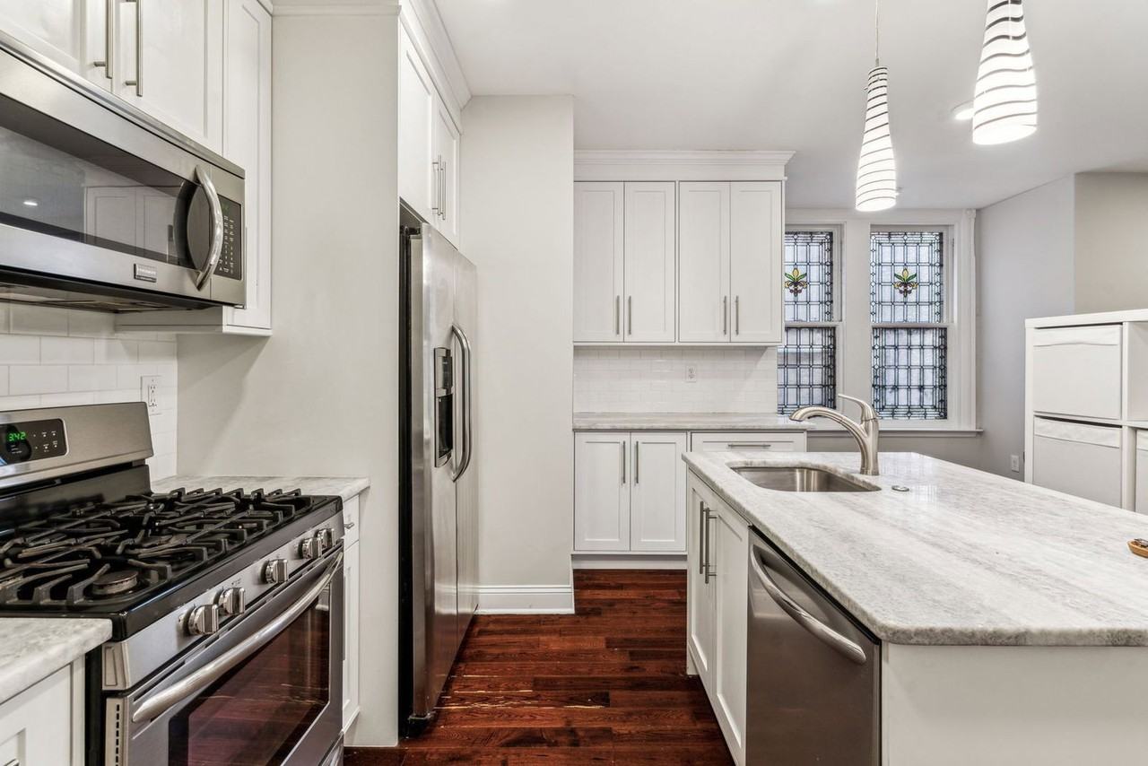 1721 Pine St #B - Photo 2 of 34