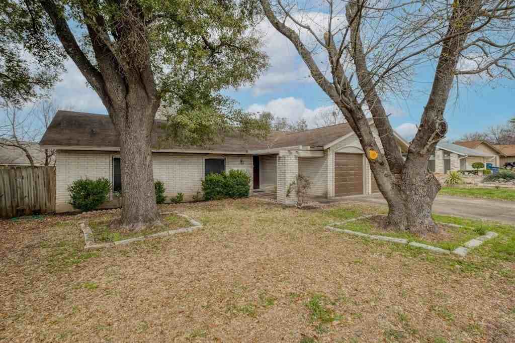 6502 Bridgewater Cv - Photo 2 of 31