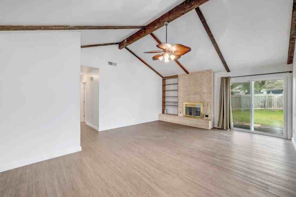 6502 Bridgewater Cv - Photo 6 of 31