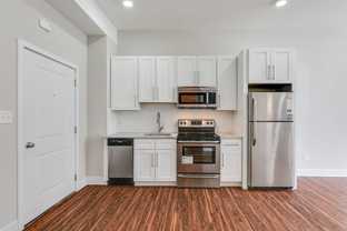 2001 Spring Garden St #206 - Photo 1 of 1