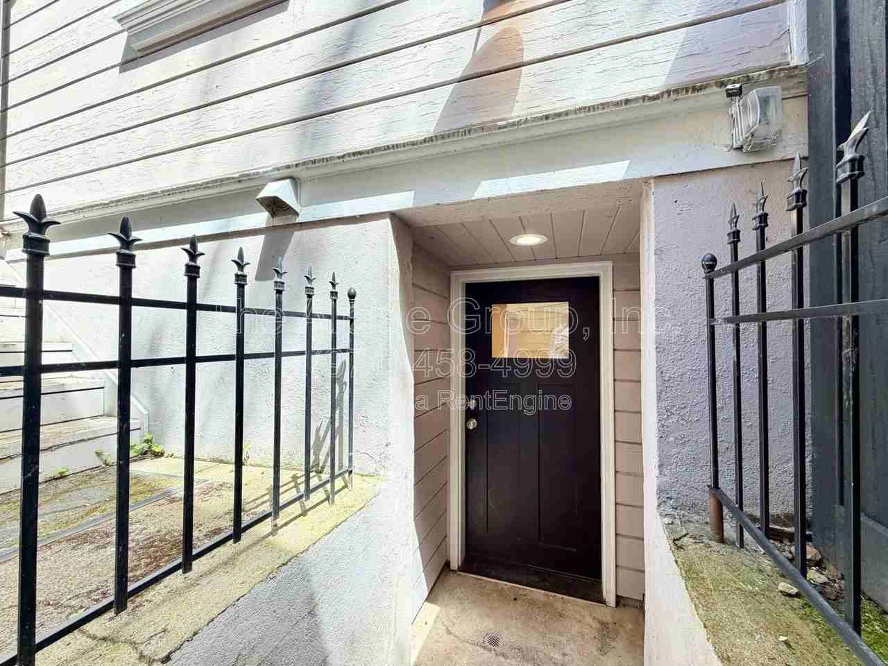 2803 Sw 1st Ave #B - Photo 2 of 11