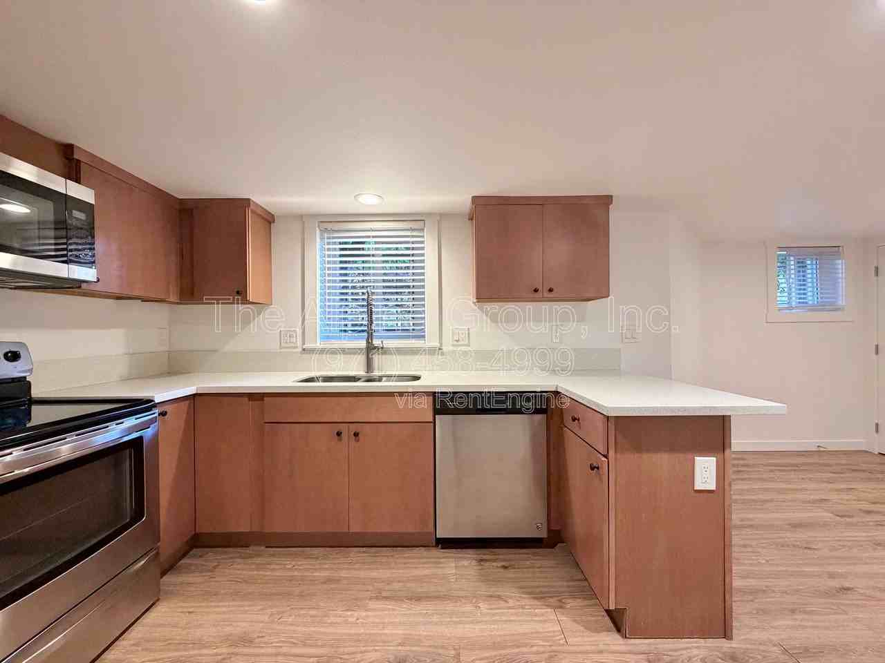 2803 Sw 1st Ave #B - Photo 5 of 11
