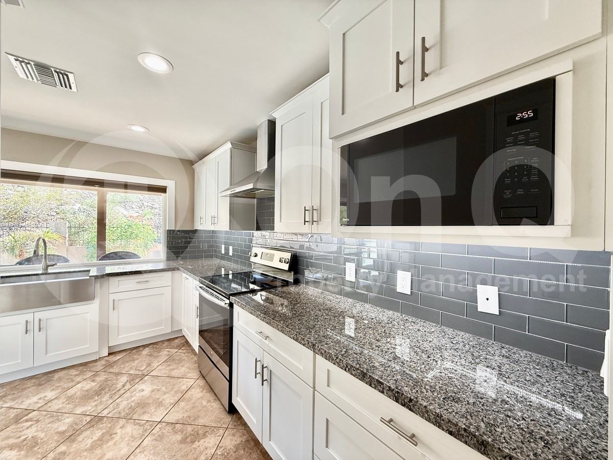 535 W Sweetwater Ave - Photo 5 of 26