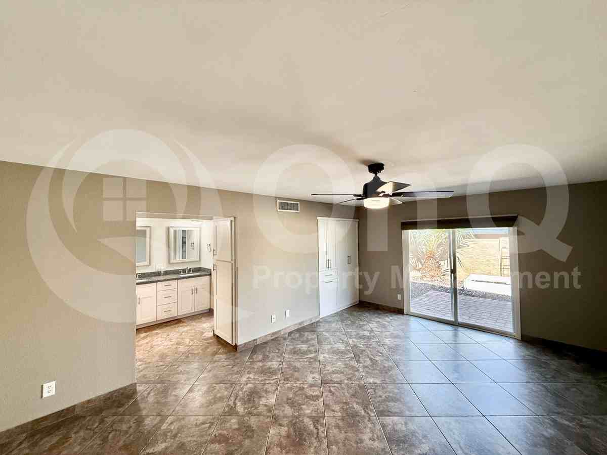 535 W Sweetwater Ave - Photo 7 of 26