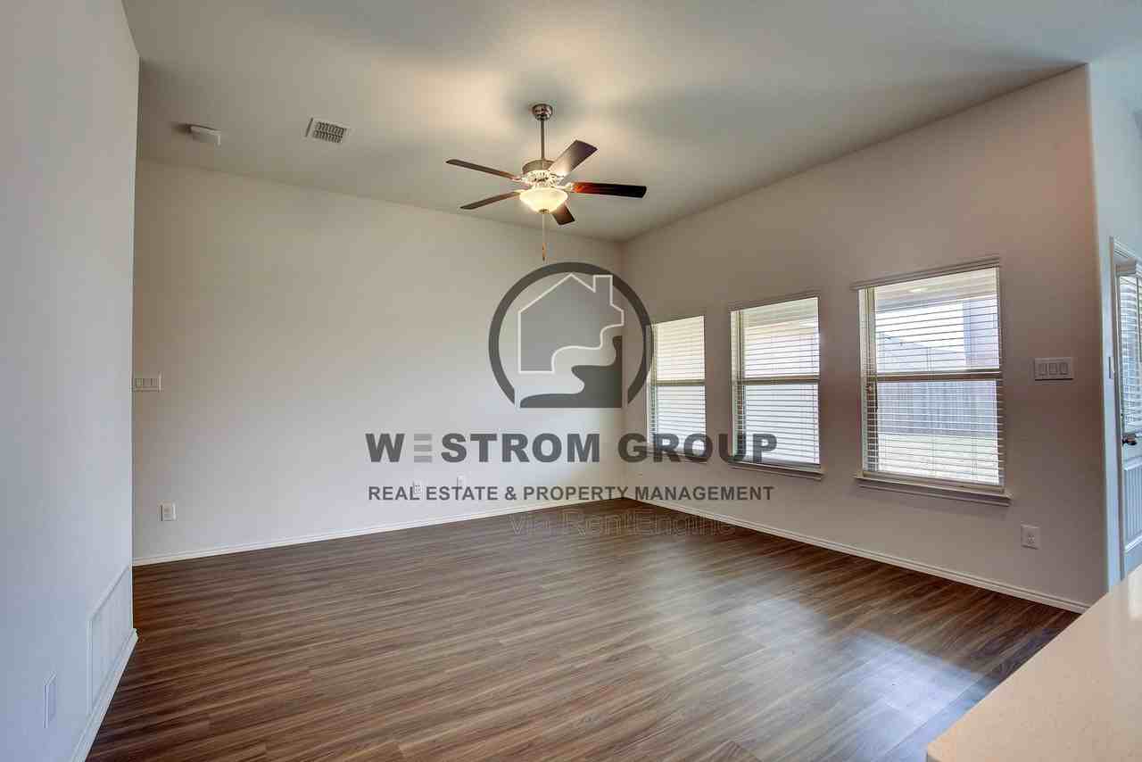 14409 Jaycee Ln - Photo 7 of 28