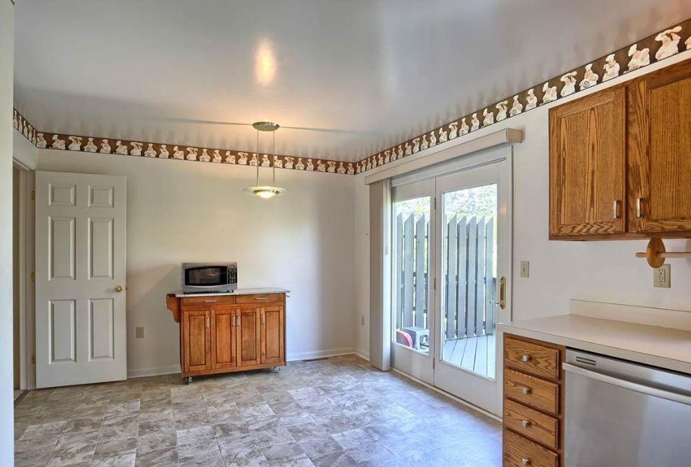50 Ironstone Dr - Photo 7 of 23