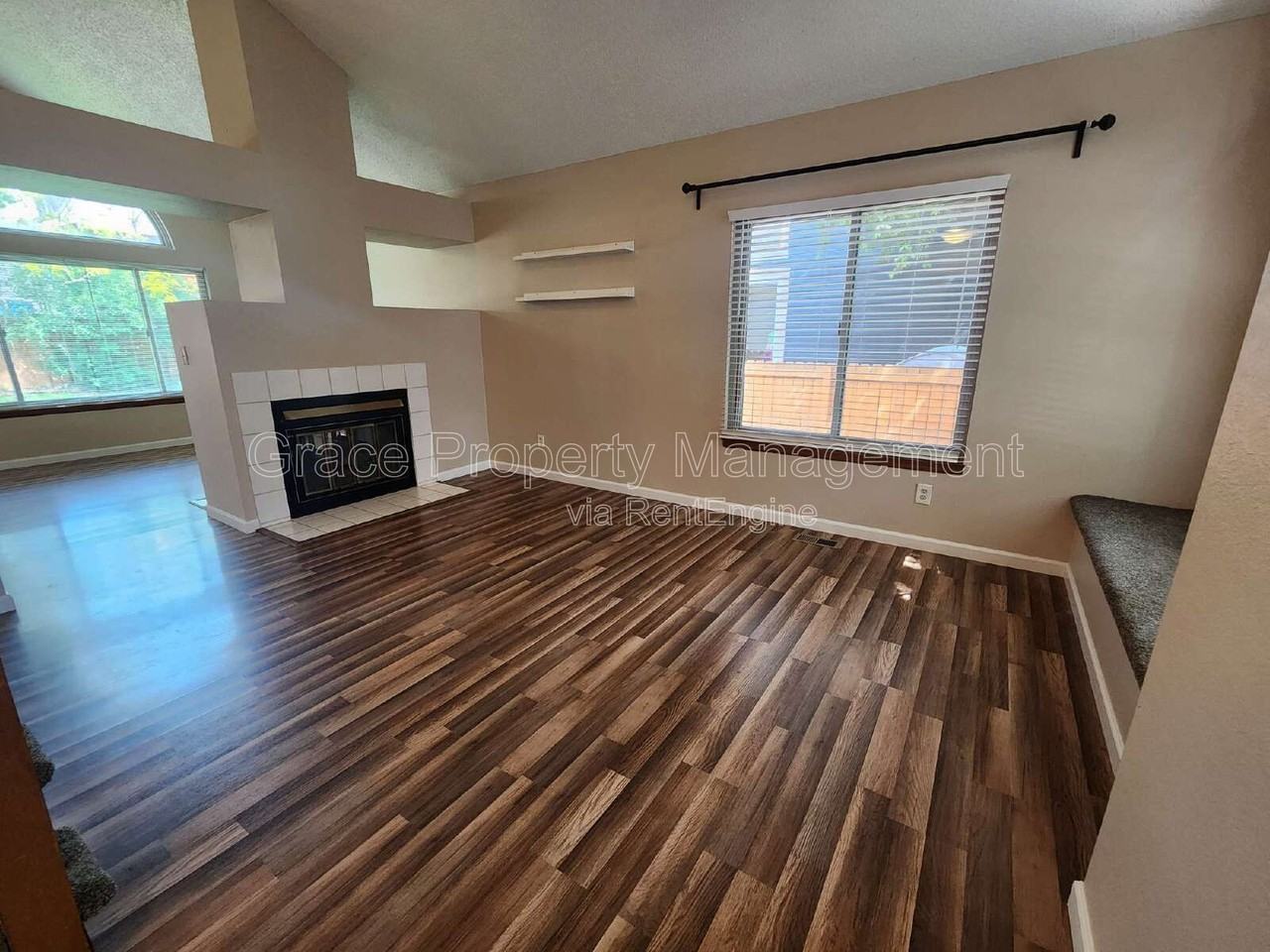 11725 Chase Ct - Photo 2 of 25