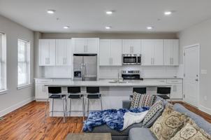 featured image of 549 E Armstrong St #101