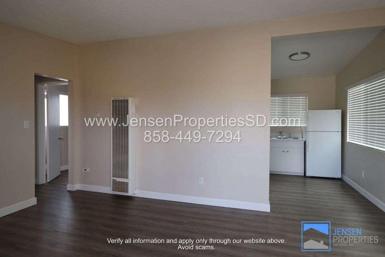 5172 Long Branch Ave - Photo 5 of 15