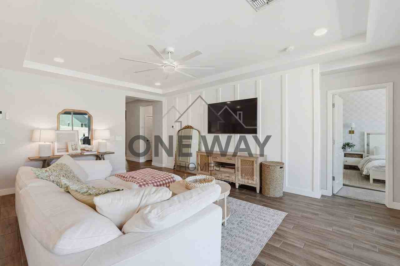 9862 E Palladium Dr - Photo 7 of 31