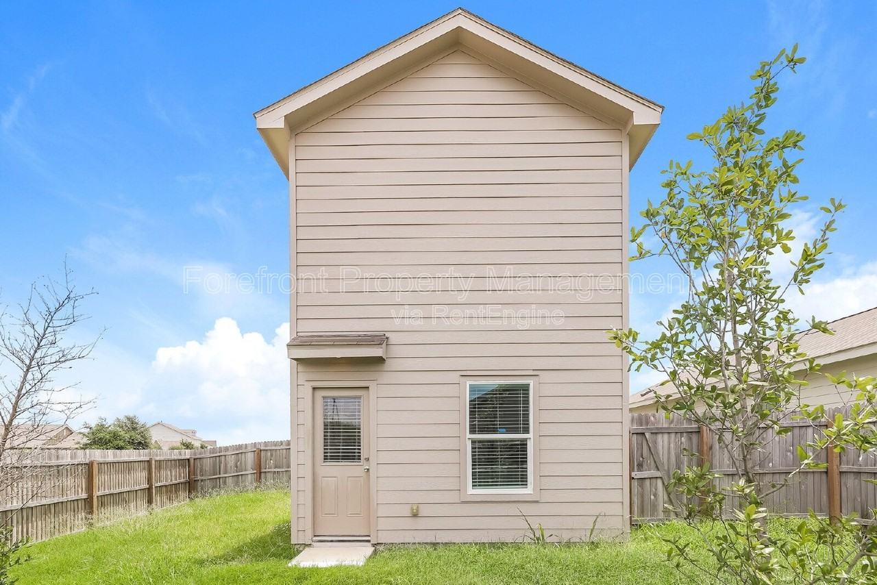 20305 Andalusite Way - Photo 3 of 21