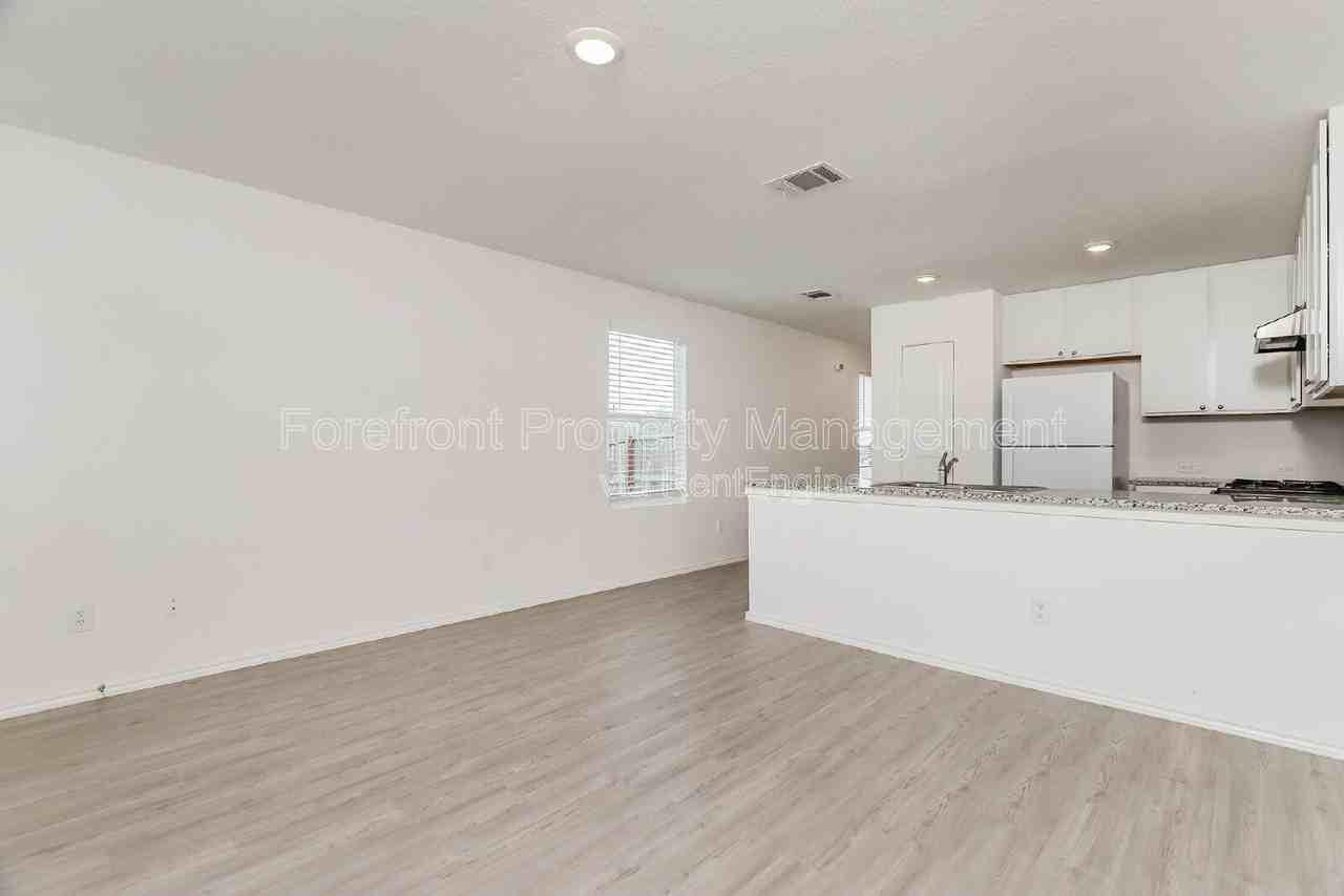 20305 Andalusite Way - Photo 7 of 21
