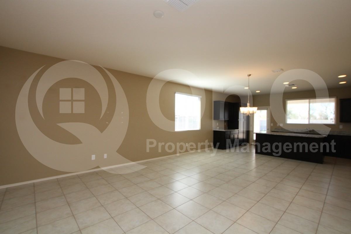 2620 S 116th Dr - Photo 3 of 18