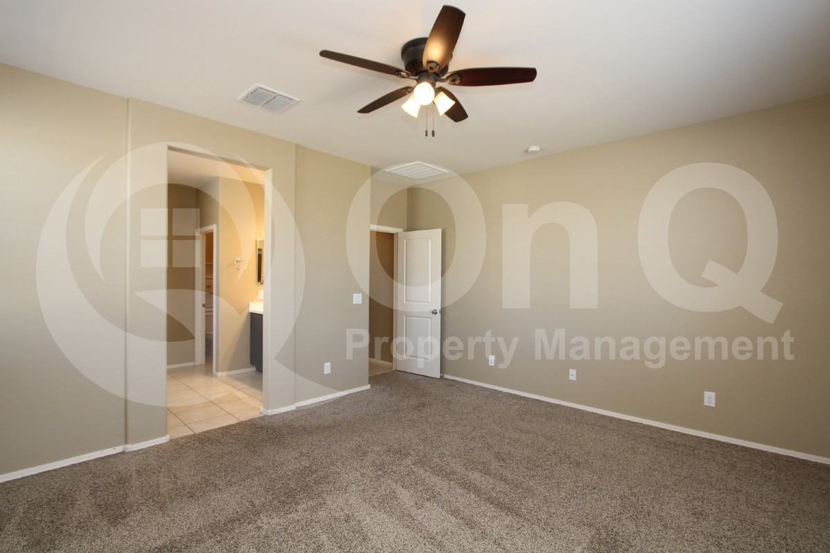 2620 S 116th Dr - Photo 5 of 18