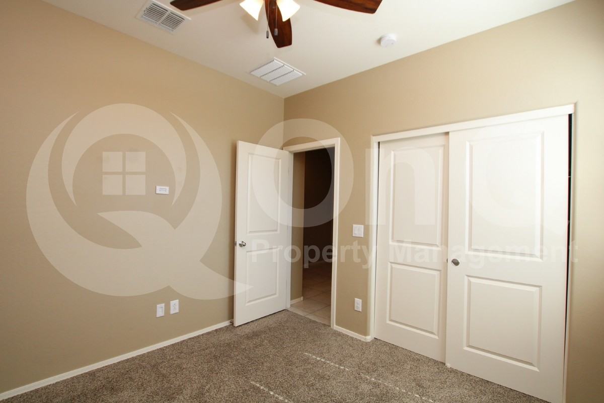 2620 S 116th Dr - Photo 7 of 18