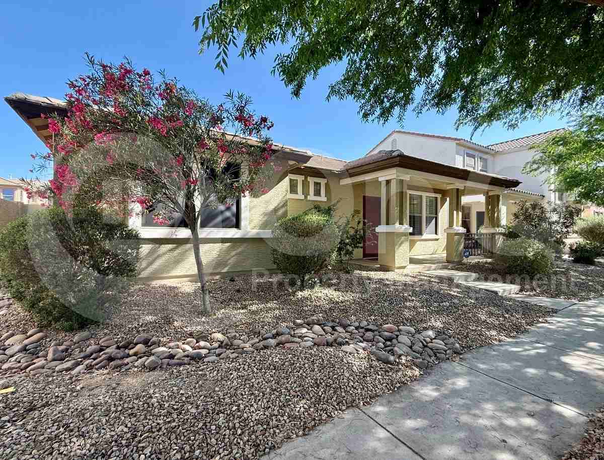 3308 E Patrick St - Photo 2 of 31