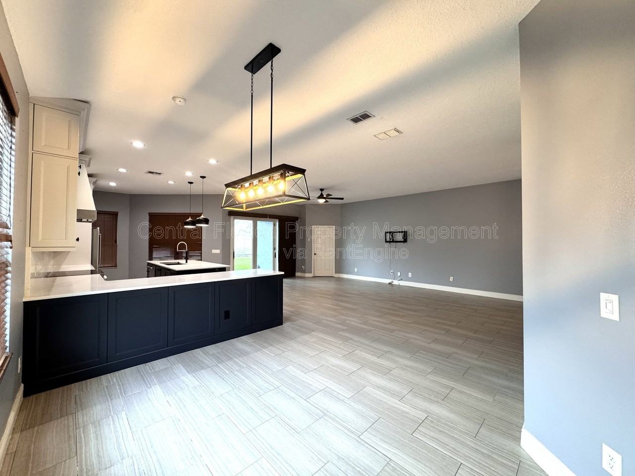 5004 Marbella Isle Dr - Photo 7 of 34