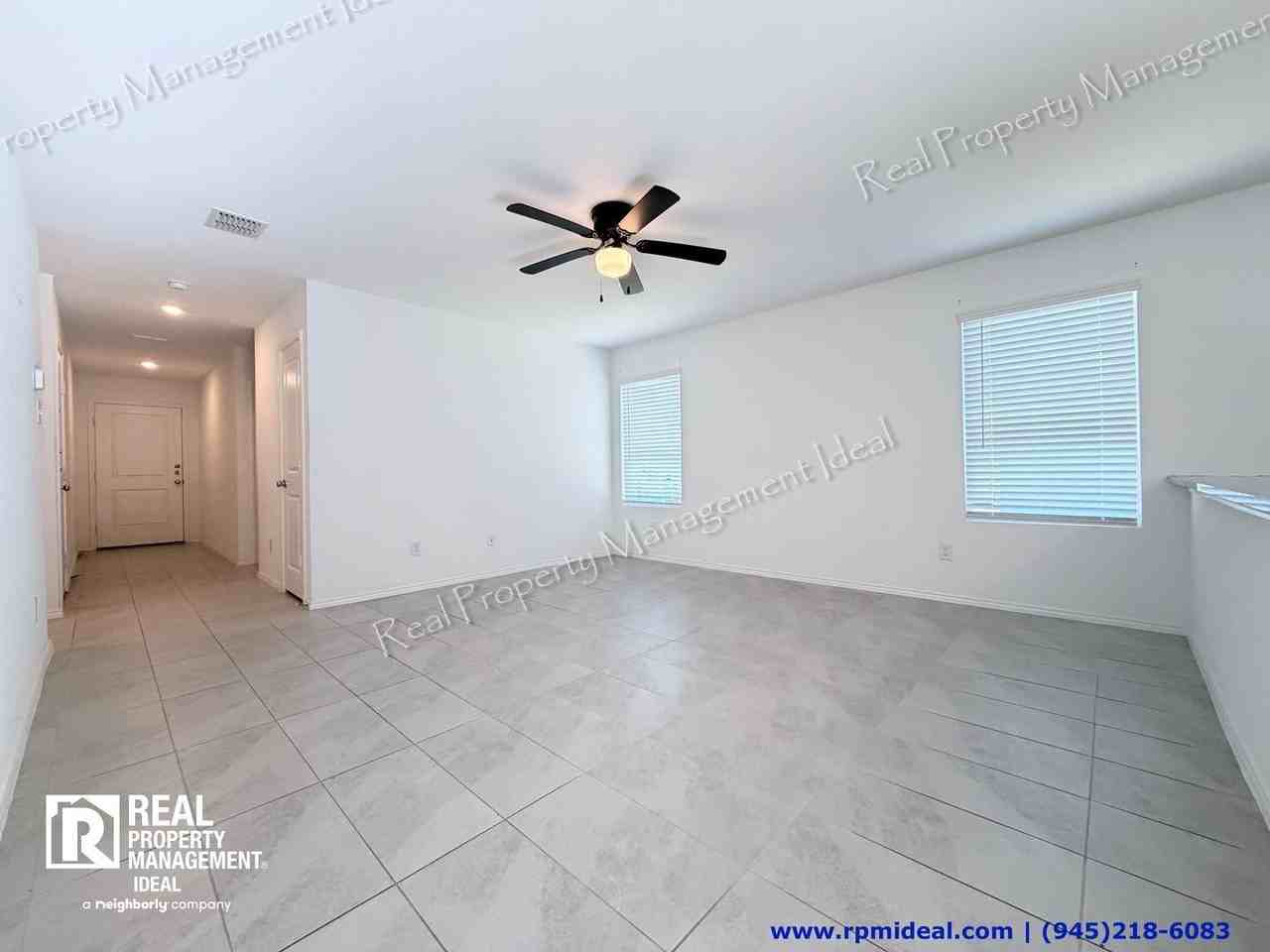 1717 Round House Ln - Photo 7 of 28