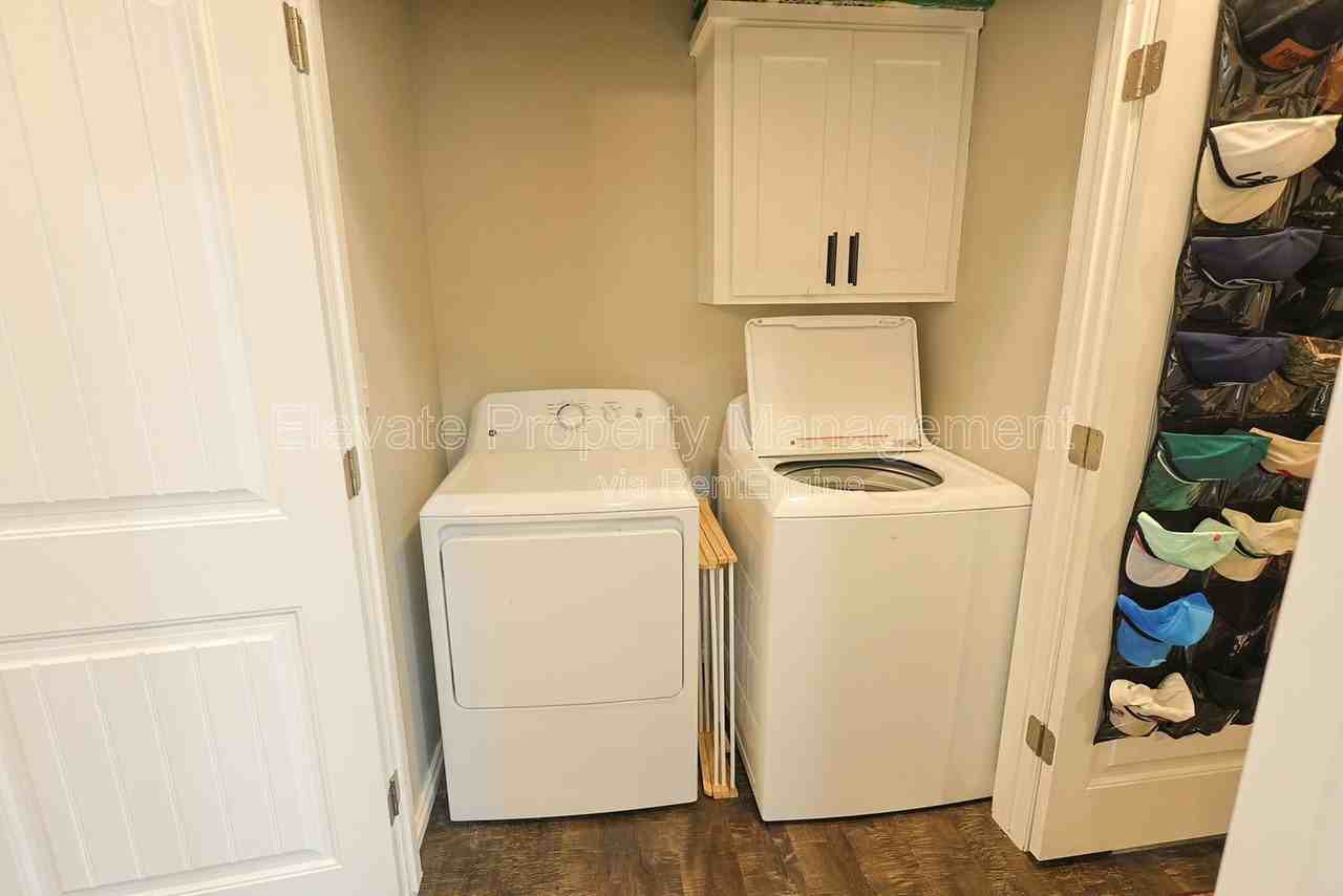 1009 Sw 91st St - Photo 7 of 22