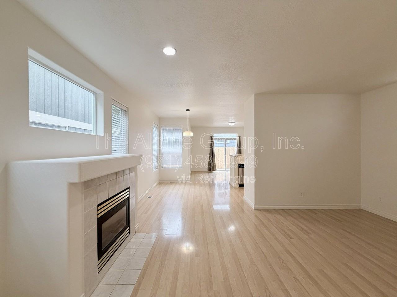 5817 Nw 174th Ave - Photo 2 of 24
