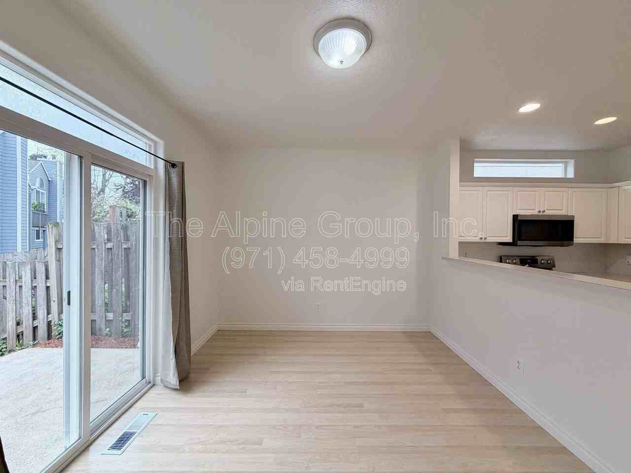 5817 Nw 174th Ave - Photo 7 of 24