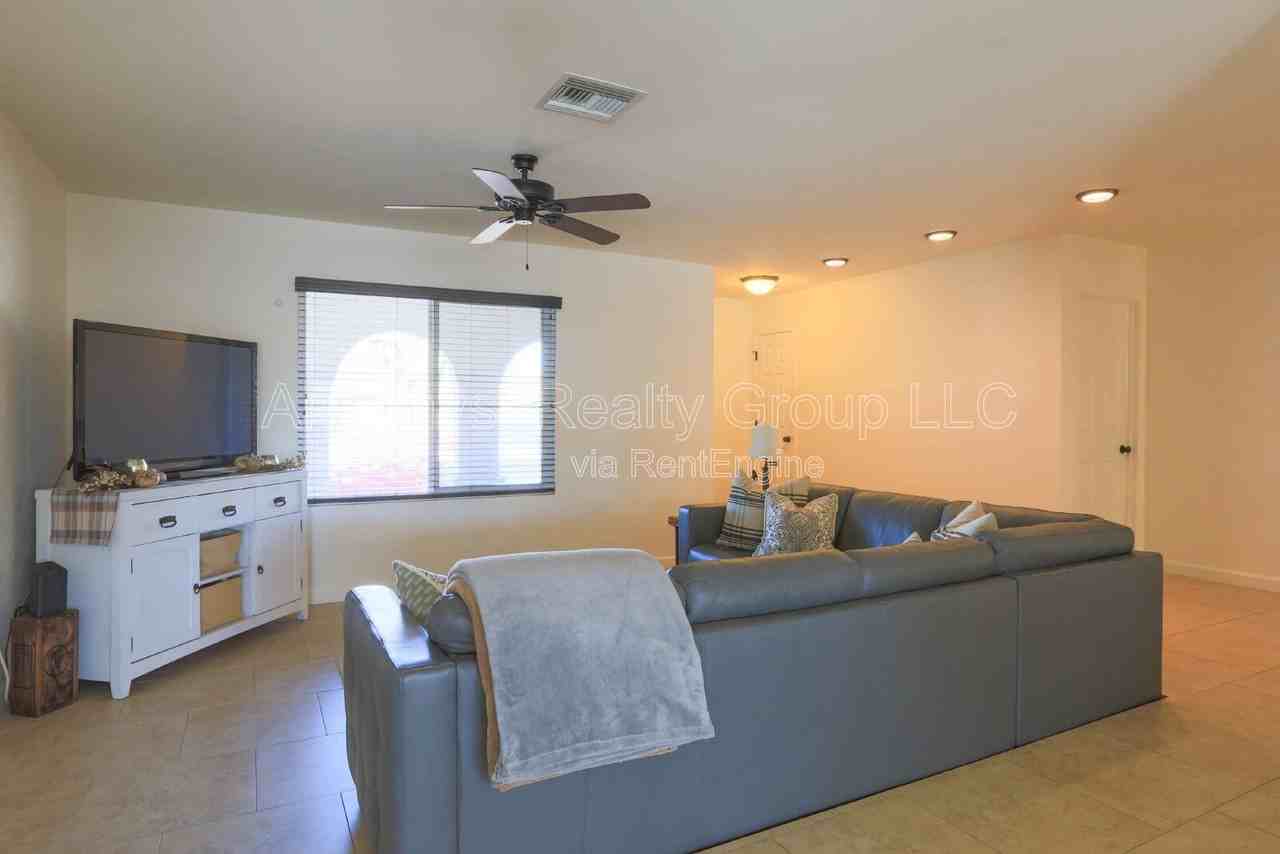 4239 E San Gabriel Ave - Photo 7 of 29
