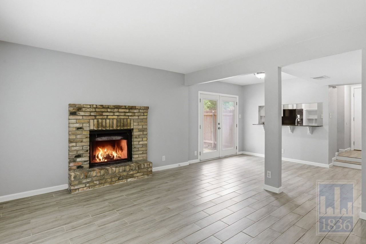 8108 Hood Cir #B - Photo 4 of 42