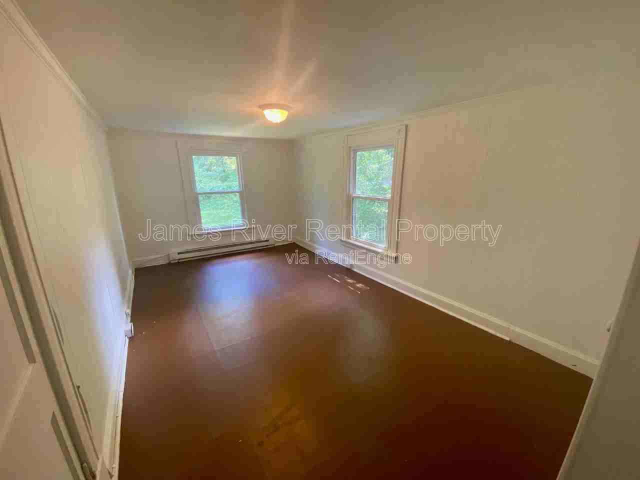 710 Grady St #B - Photo 7 of 13